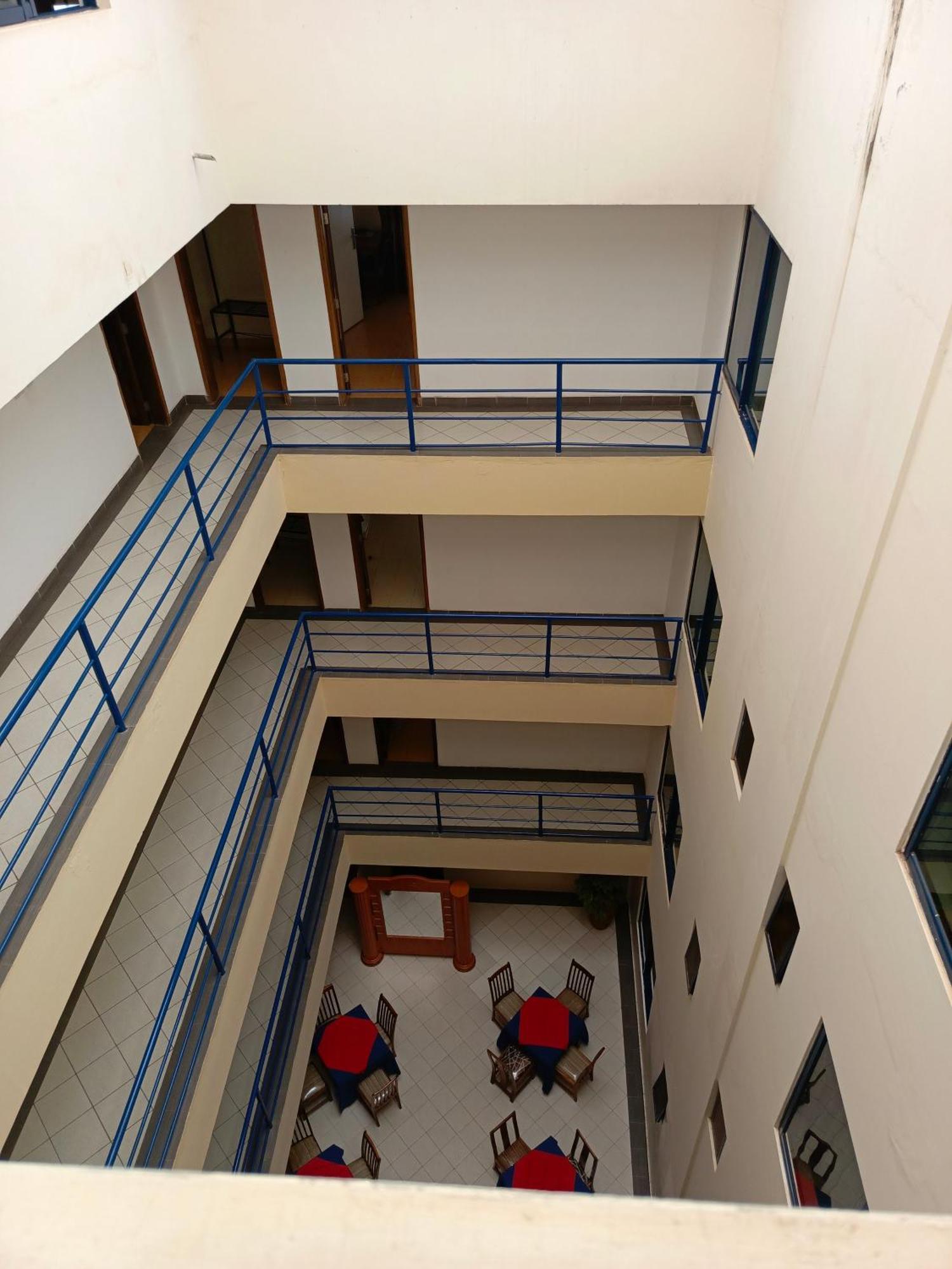 Meru Paramount المظهر الخارجي الصورة