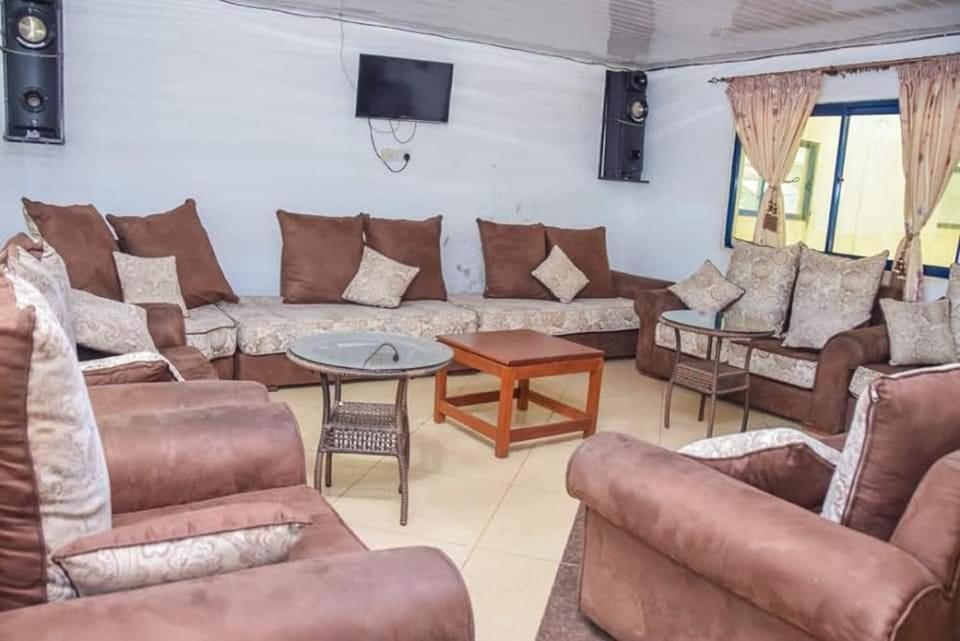 Meru Paramount المظهر الخارجي الصورة